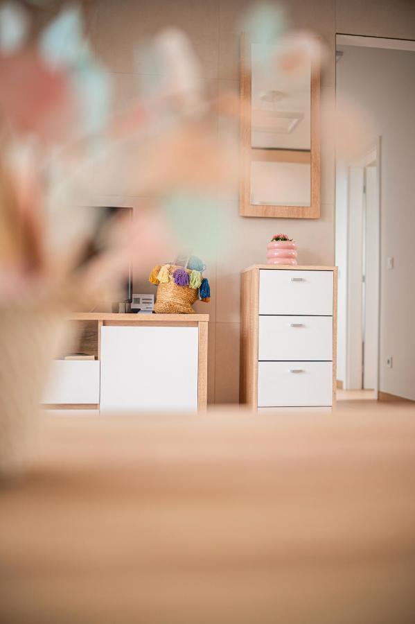 Roze Blue Design Apartments Csopak Eksteriør bilde