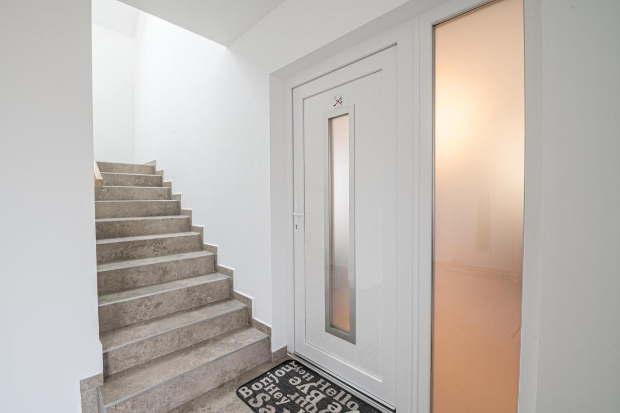 Roze Blue Design Apartments Csopak Eksteriør bilde