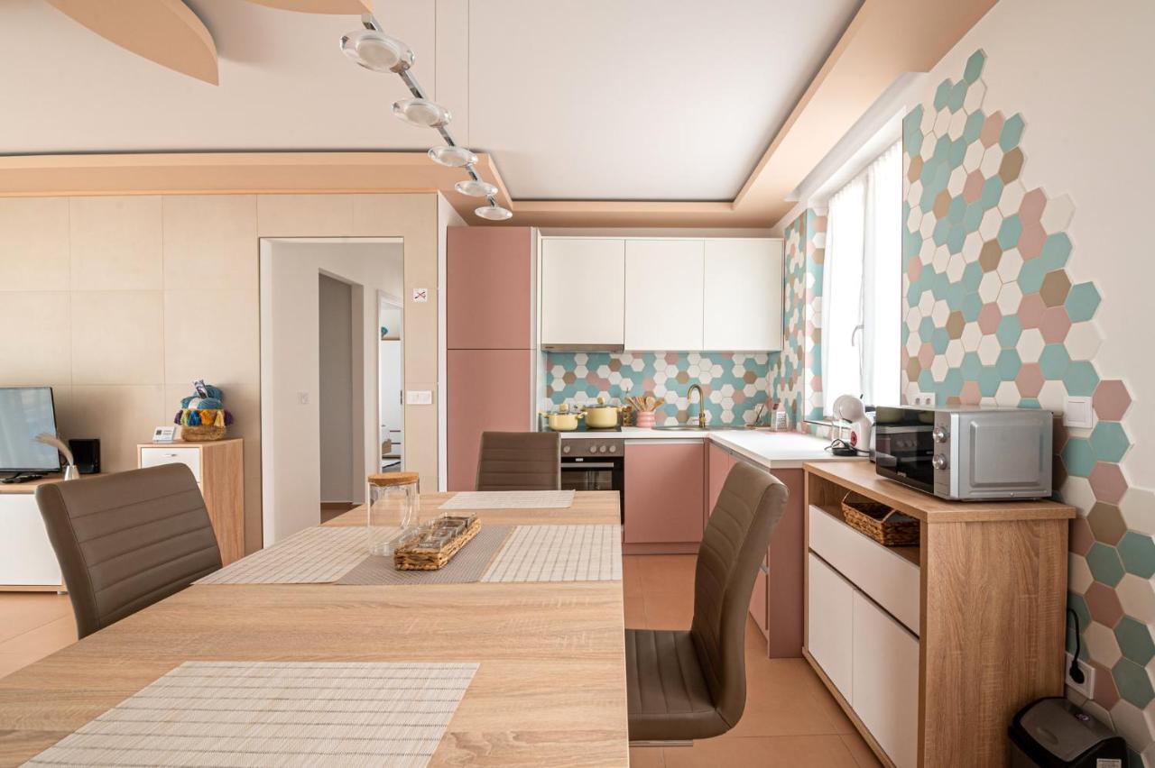 Roze Blue Design Apartments Csopak Eksteriør bilde